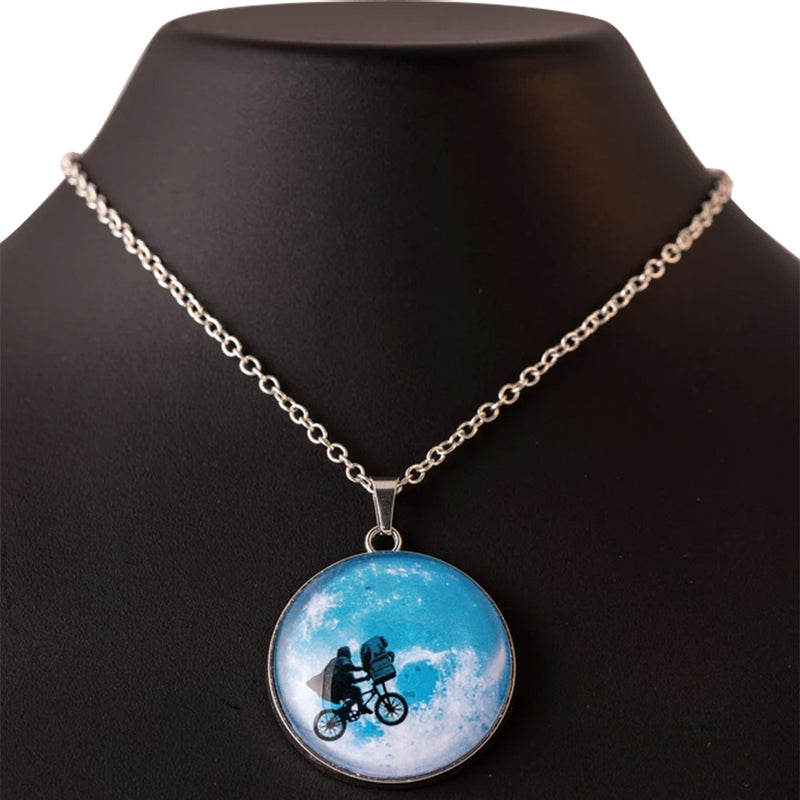 E.T. - Official Necklace / Limited Edition 9995 This / Necklace